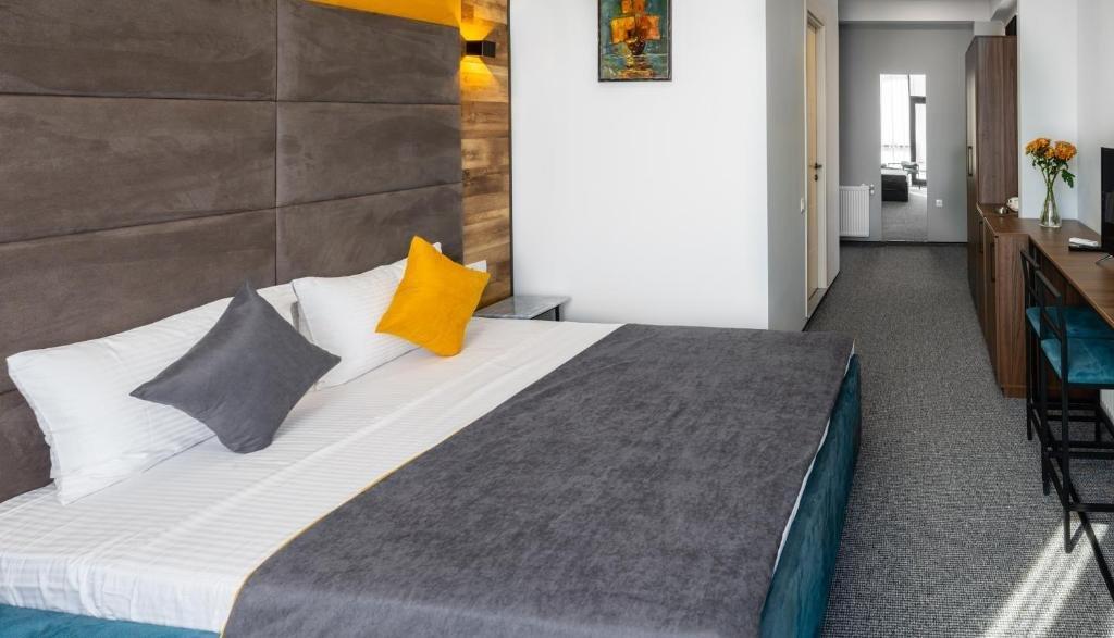 Bg Palace Hotel Tbilisi Luaran gambar