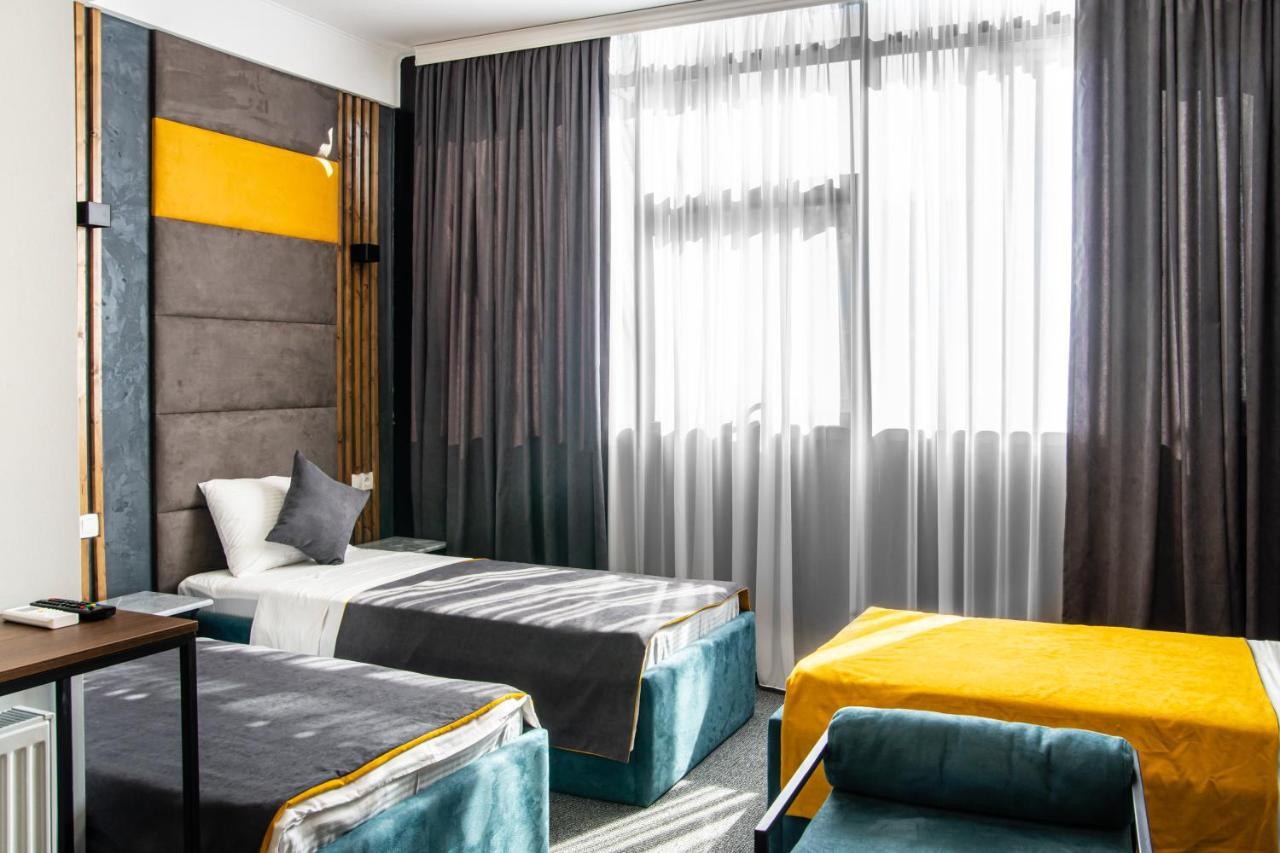 Bg Palace Hotel Tbilisi Luaran gambar
