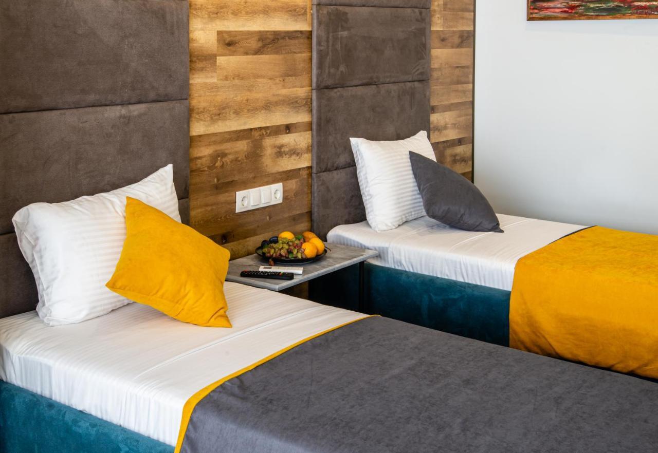 Bg Palace Hotel Tbilisi Luaran gambar