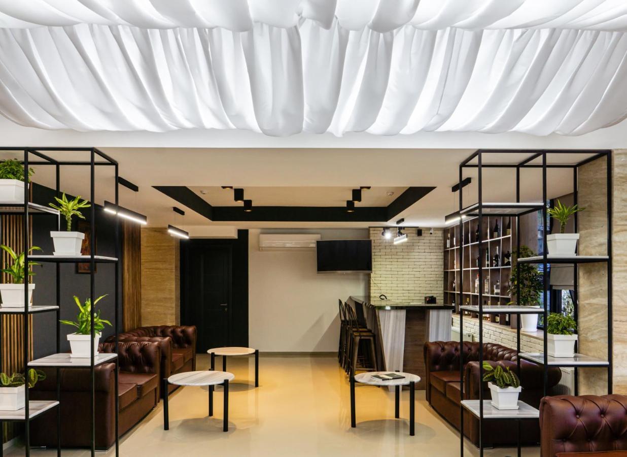 Bg Palace Hotel Tbilisi Luaran gambar