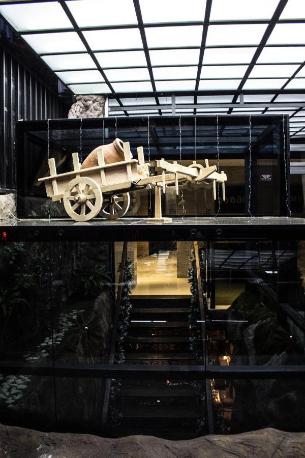 Bg Palace Hotel Tbilisi Luaran gambar