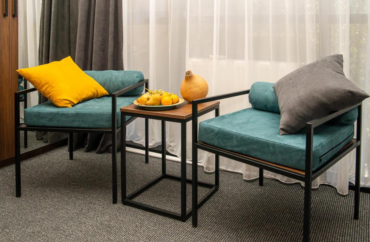 Bg Palace Hotel Tbilisi Luaran gambar