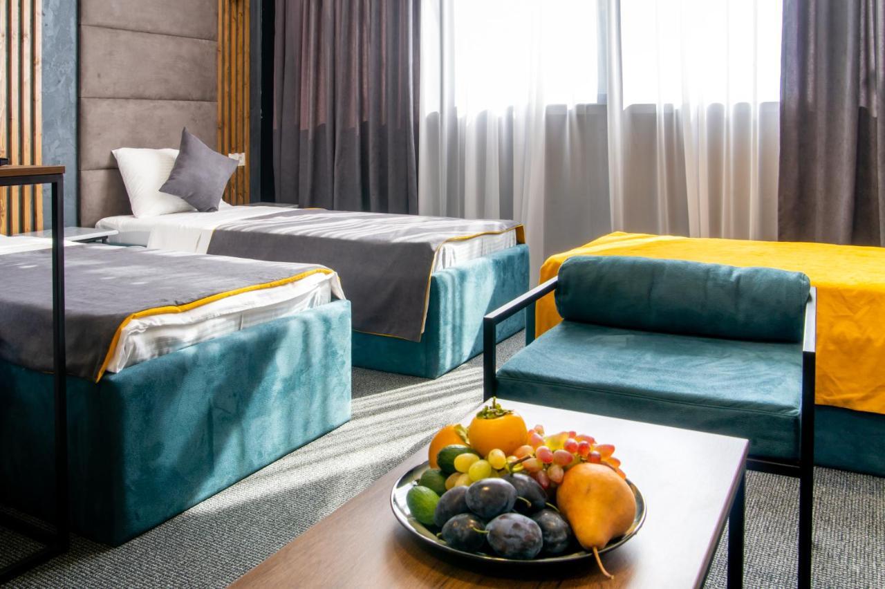Bg Palace Hotel Tbilisi Luaran gambar